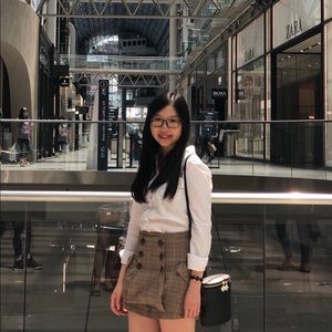 Meet your Posher, Cat